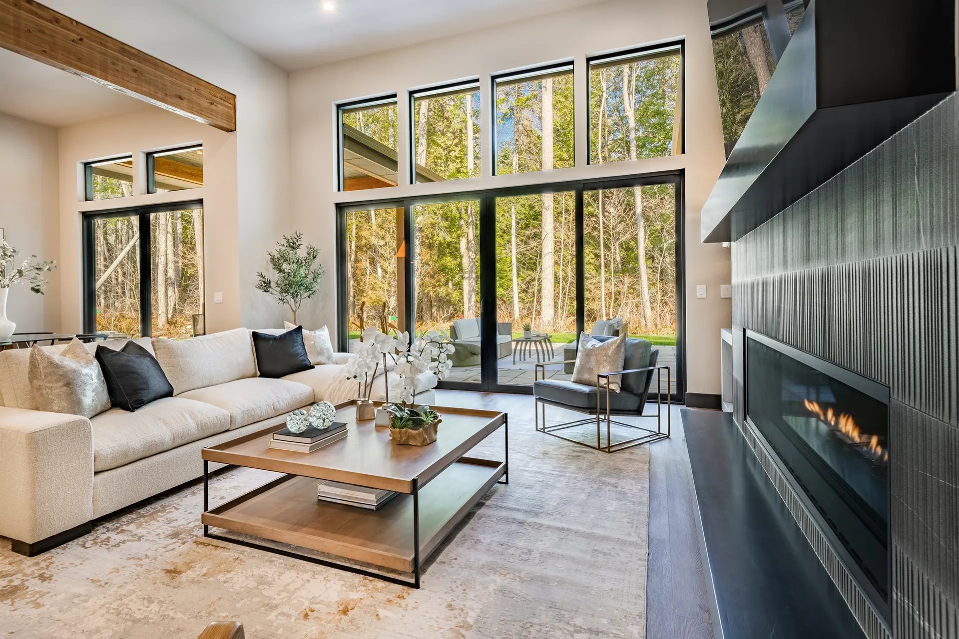 shutterstock_2284761975 - IHE -web