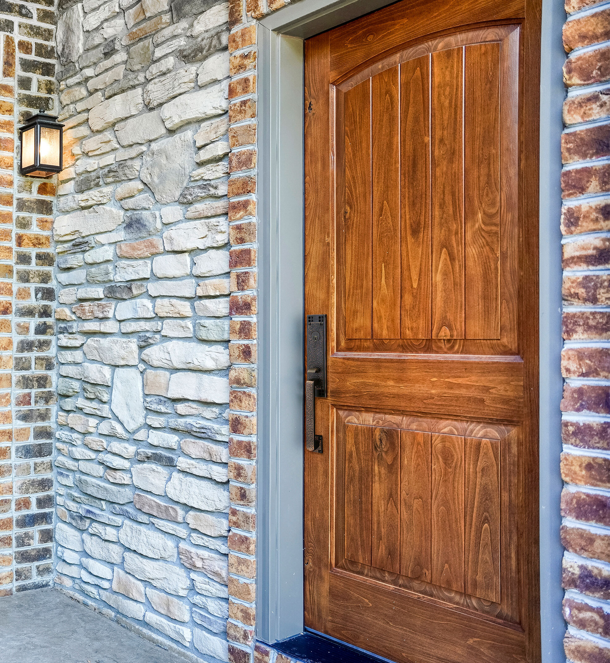 Provia Signet 2- Fiberglass - Integrity Home Exteriors - Roof - Siding - Windows - Gutters - Doors - Lawn Care