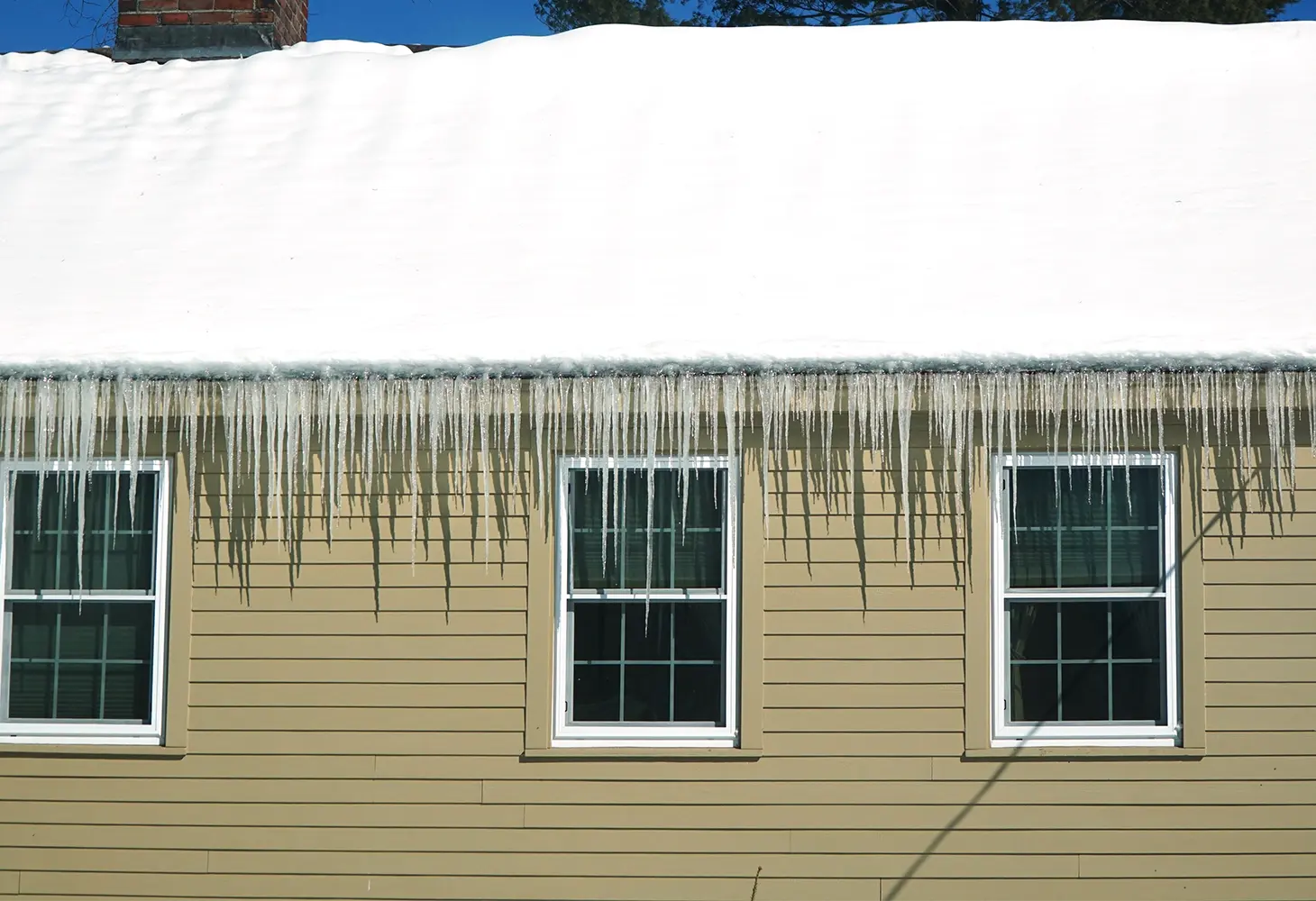 shutterstock_1794187525 ice dam- IHE - web