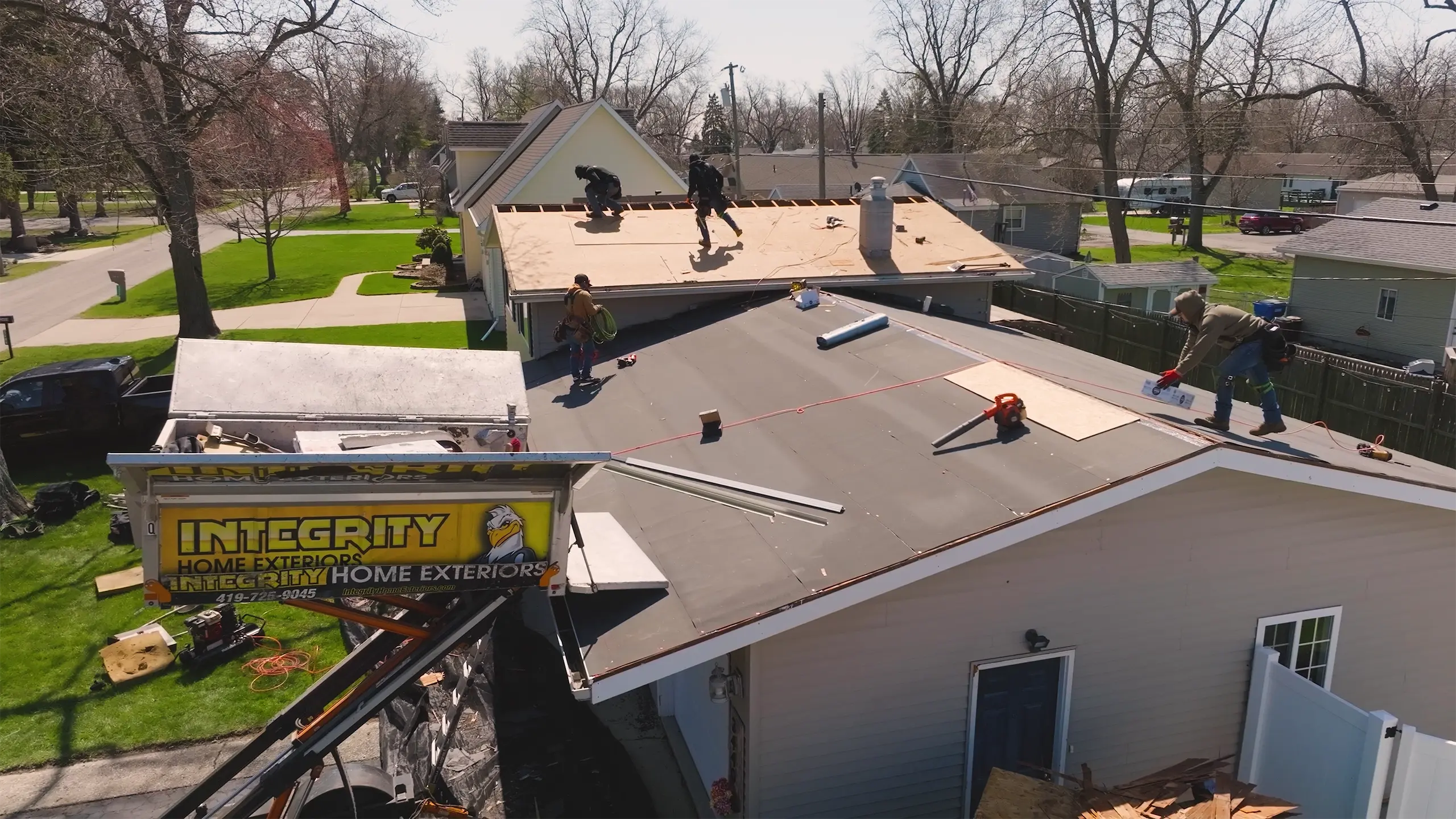 Integrity Home Exteriors - Siding - Roofing - Windows - Gutter.00_01_00_39.Still092 copy