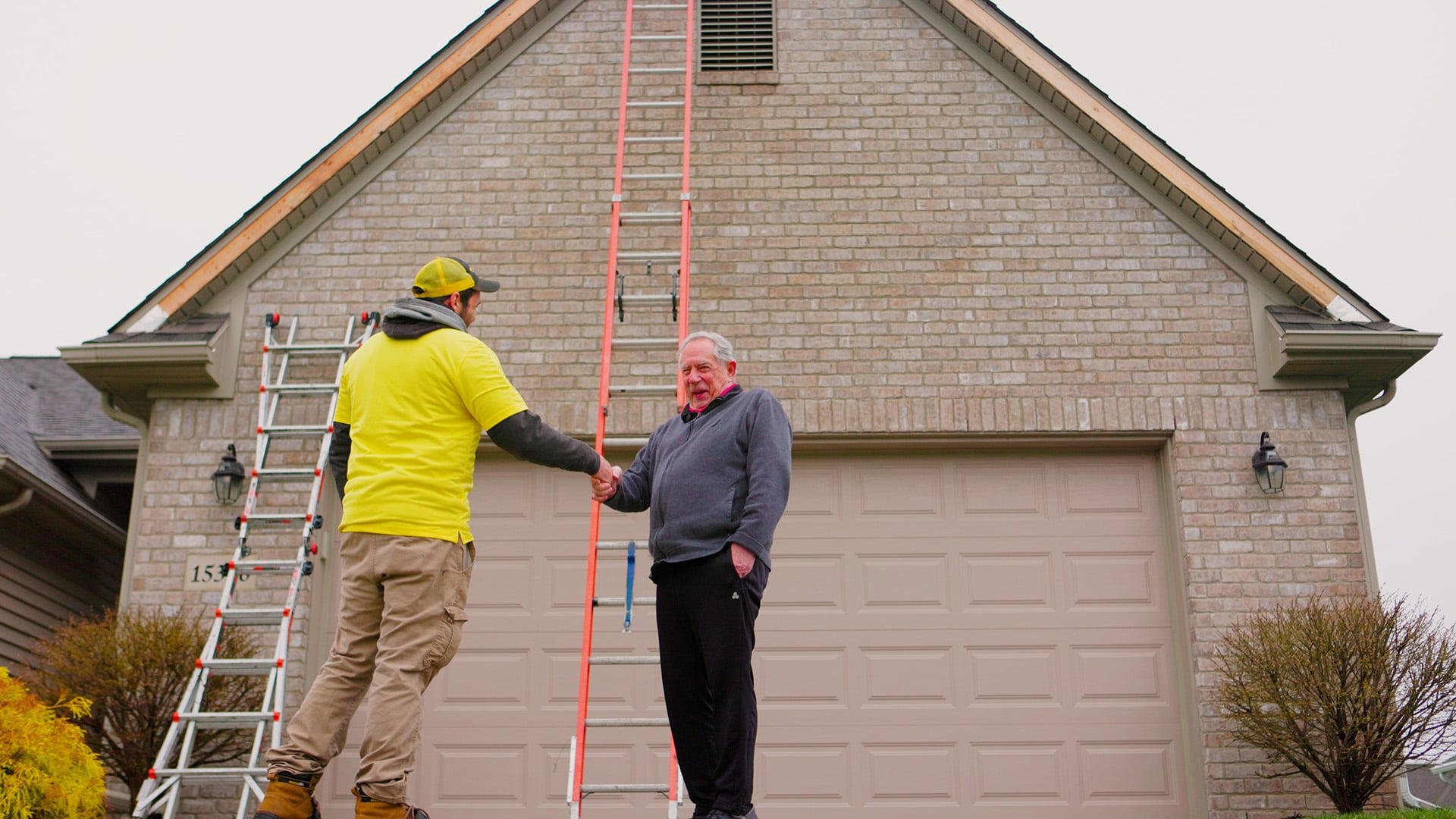 Integrity Home Exteriors - Siding - Roofing - Windows - Gutter009.00_03_00_01.Still018