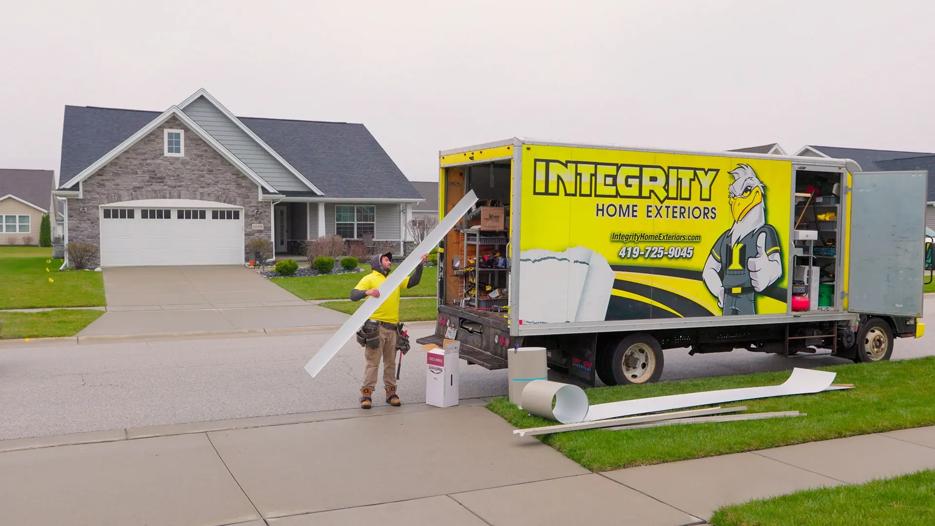 Integrity Home Exteriors - Siding - Roofing - Windows - Gutter.00_01_12_06.Still025